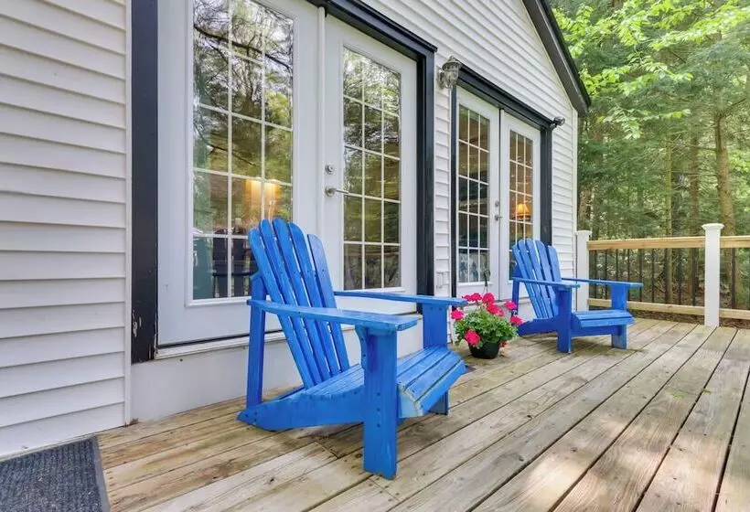 East Otis Vacation Rental W/ Private Deck & Bbq!