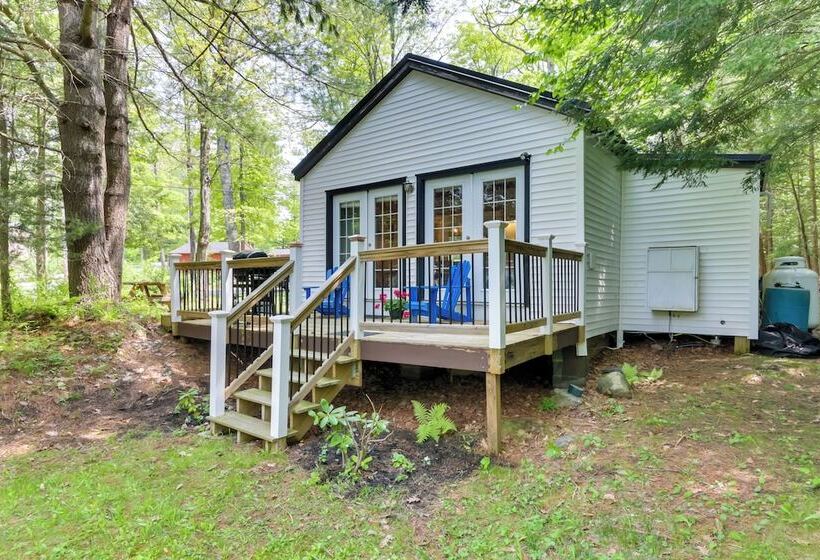 East Otis Vacation Rental W/ Private Deck & Bbq!
