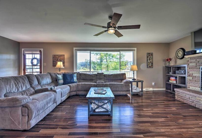 Family Friendly Home W/ Back Yard & Game Room!