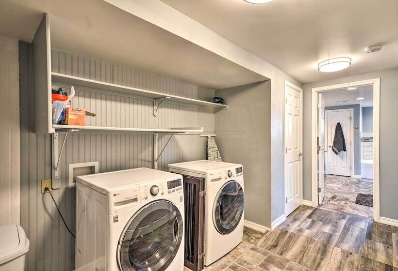 Family Friendly Home W/ Back Yard & Game Room!