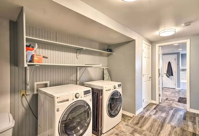 Family Friendly Home W/ Back Yard & Game Room!