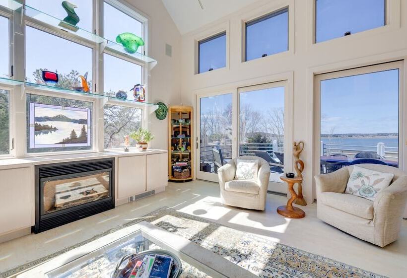 Wellfleet Home W/ Deck, Bay Views & Kayaks