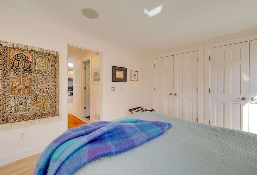 Wellfleet Home W/ Deck, Bay Views & Kayaks