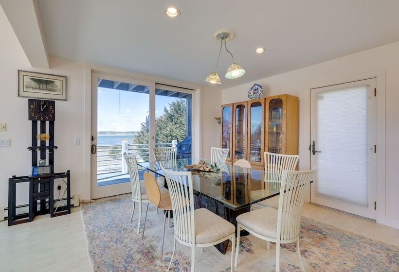 Wellfleet Home W/ Deck, Bay Views & Kayaks