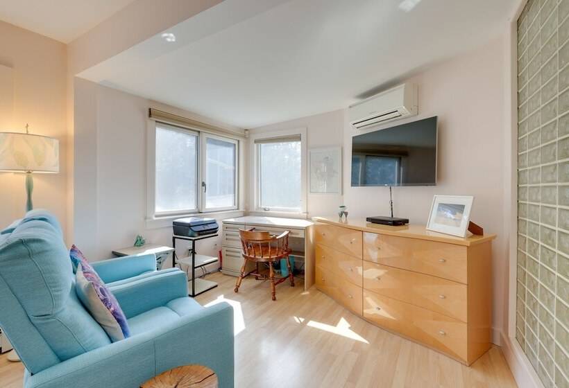 Wellfleet Home W/ Deck, Bay Views & Kayaks