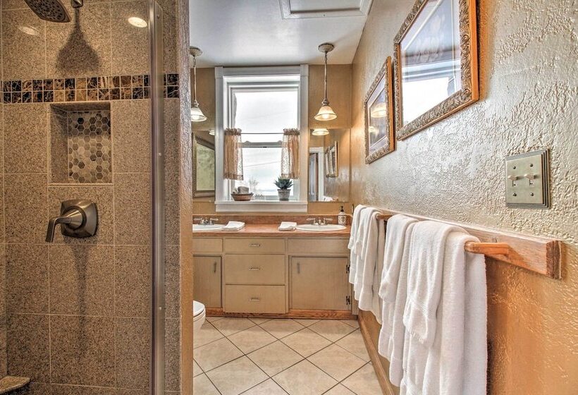 Historic Helena Home W/ Mtn Views 2 Mi To Dtwn!