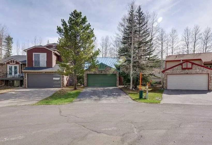 Homey Dog Friendly Retreat W/ Deck In Dtwn Frisco!