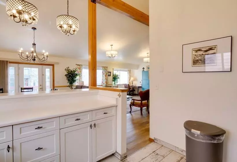 Homey Dog Friendly Retreat W/ Deck In Dtwn Frisco!