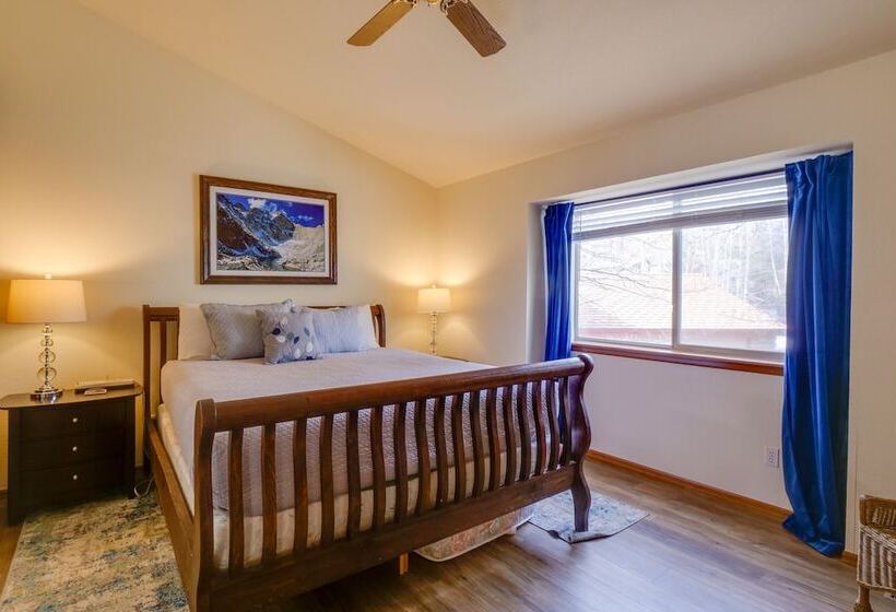 Homey Dog Friendly Retreat W/ Deck In Dtwn Frisco!