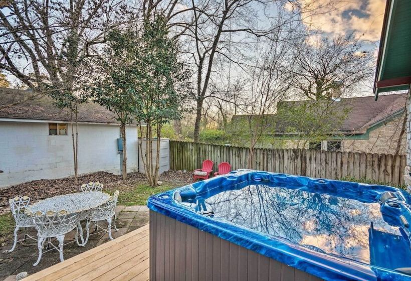 2 Mi To Hot Springs Nat L Park: Hot Tub Haven!