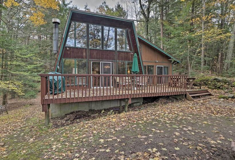 Lakefront Berkshires Retreat W/ Deck, Dock & Boat!