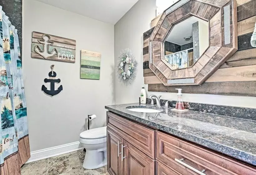 Lakefront Home W/ Game Room, Theater & Dock!