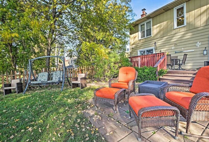 Lakefront Home W/ Game Room, Theater & Dock!