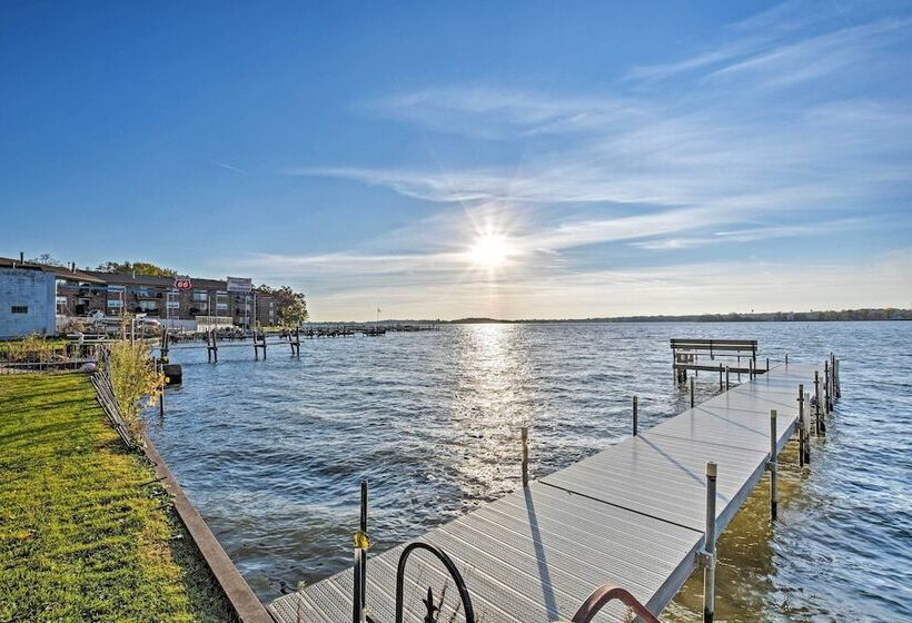 Lakefront Home W/ Game Room, Theater & Dock!