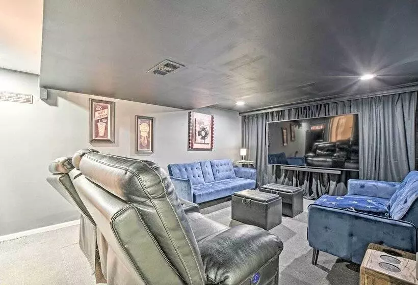 Lakefront Home W/ Game Room, Theater & Dock!