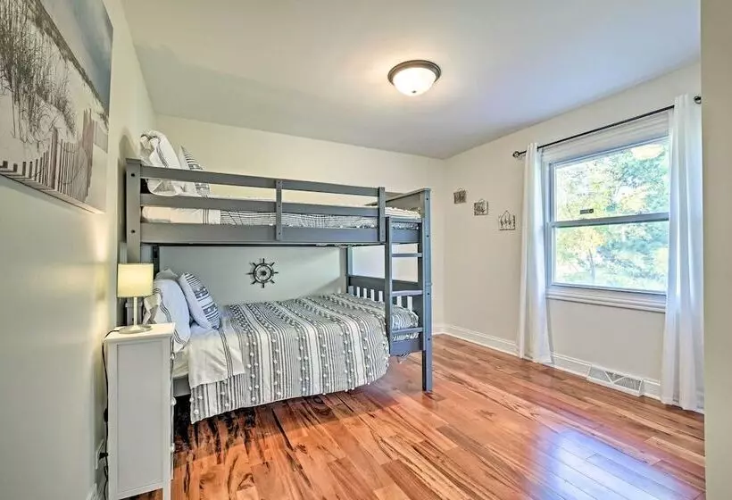 Lakefront Home W/ Game Room, Theater & Dock!