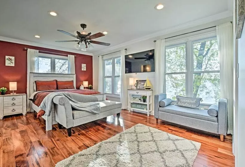 Lakefront Home W/ Game Room, Theater & Dock!