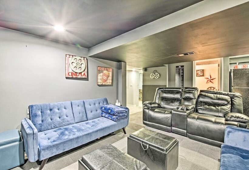 Lakefront Home W/ Game Room, Theater & Dock!