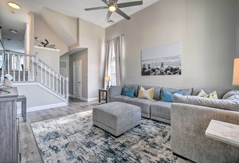 Modern Atlantic City House: Walk To Beach!