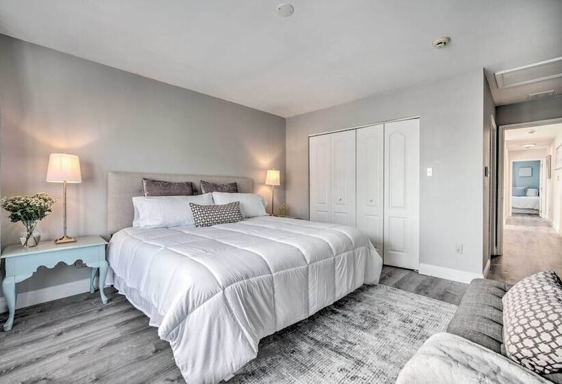 Modern Atlantic City House: Walk To Beach!