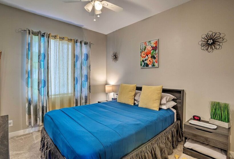 7 Mi To Dtwn Denver: Arvada Home W/ Patio