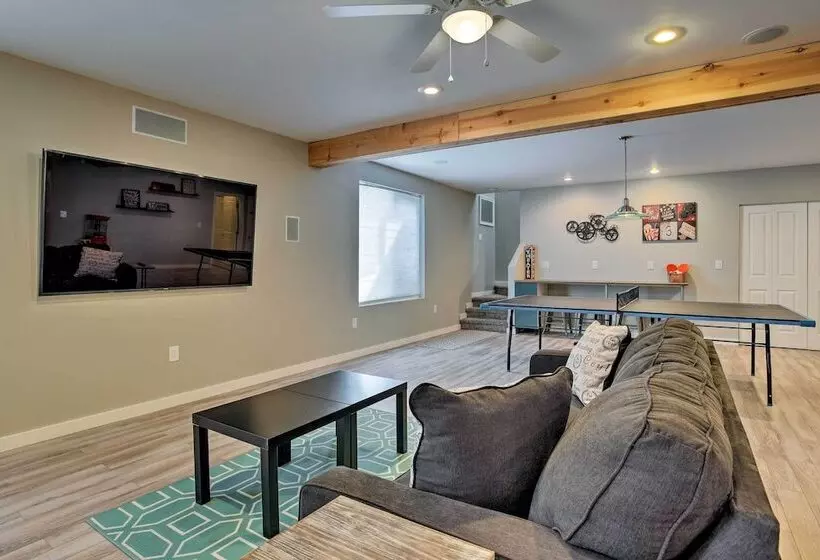 7 Mi To Dtwn Denver: Arvada Home W/ Patio