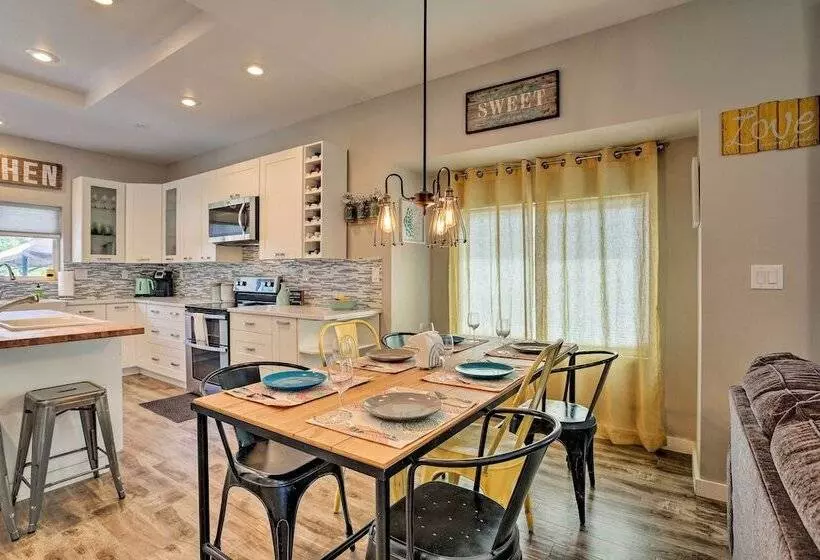 7 Mi To Dtwn Denver: Arvada Home W/ Patio