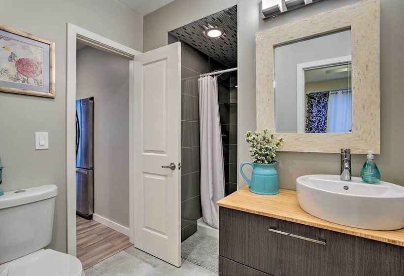 7 Mi To Dtwn Denver: Arvada Home W/ Patio