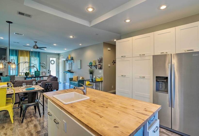 7 Mi To Dtwn Denver: Arvada Home W/ Patio