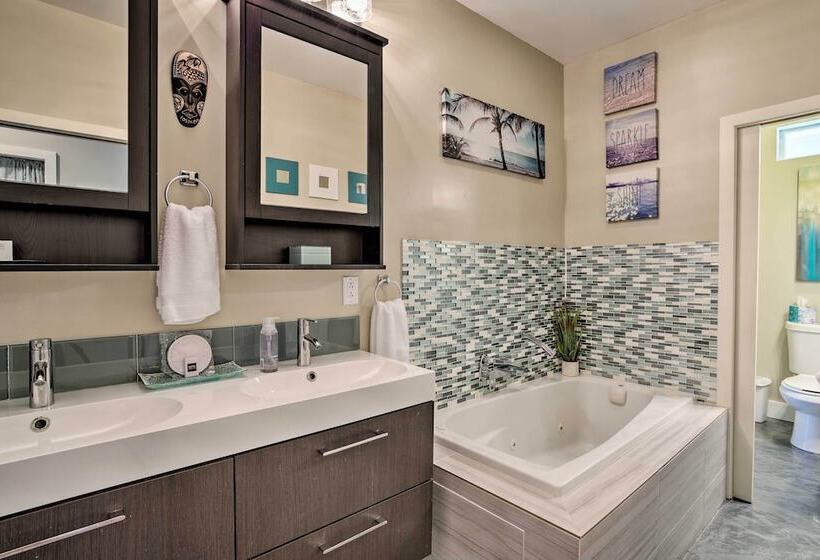 7 Mi To Dtwn Denver: Arvada Home W/ Patio