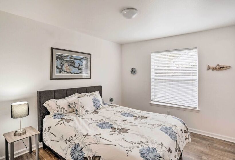 Mount Shasta Escape W/ Balcony ~ Walk To Dtwn