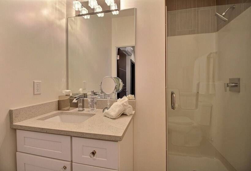 Pahto S Retreat Luxe White Salmon Home: Hot Tub