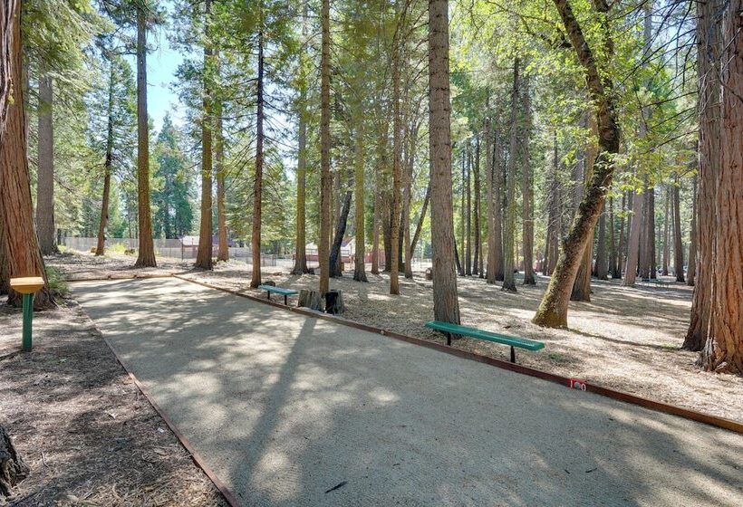 12 Mi To Apple Hill: Family Friendly Cabin Retreat