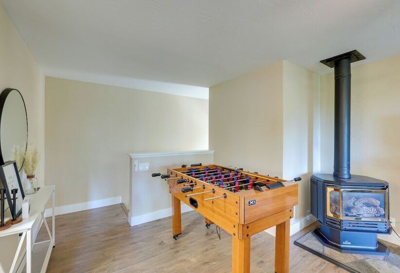 12 Mi To Apple Hill: Family Friendly Cabin Retreat