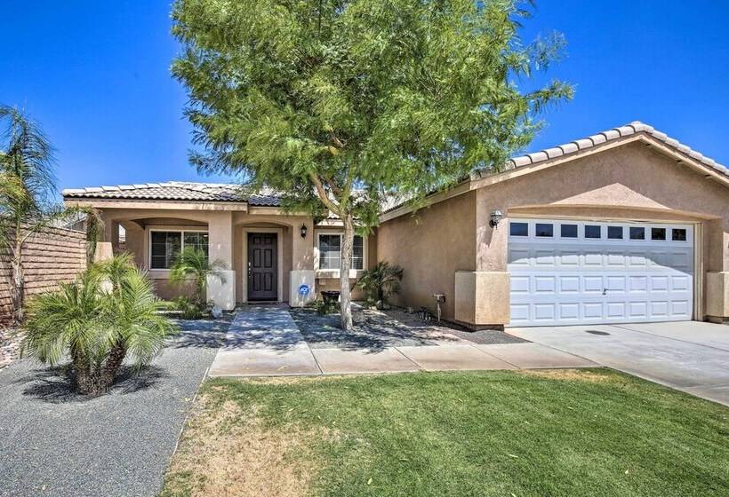 Coachella Retreat: Pool, Near Music Festivals