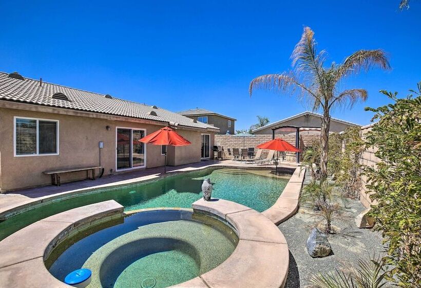 Coachella Retreat: Pool, Near Music Festivals