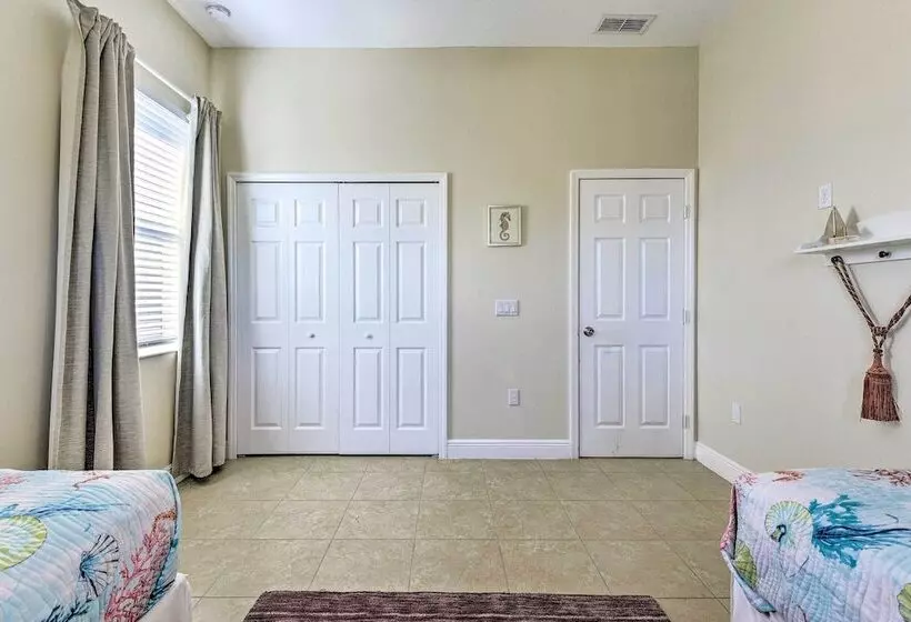 Rotonda West Home W/ Heated Pool, 5 Mi To Beach!