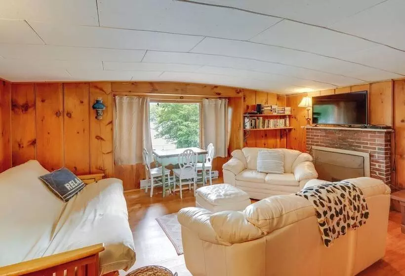 Rustic Berkshires Cottage At Lake Buel W/ Kayaks!