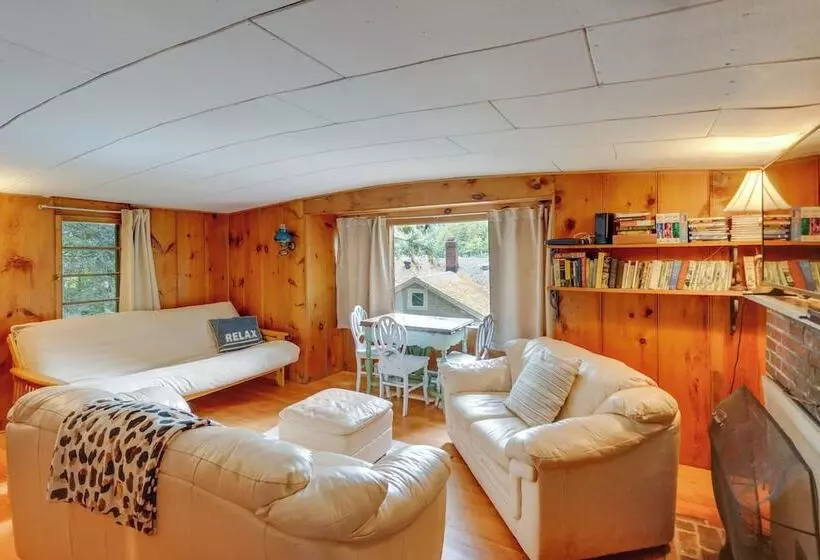 Rustic Berkshires Cottage At Lake Buel W/ Kayaks!