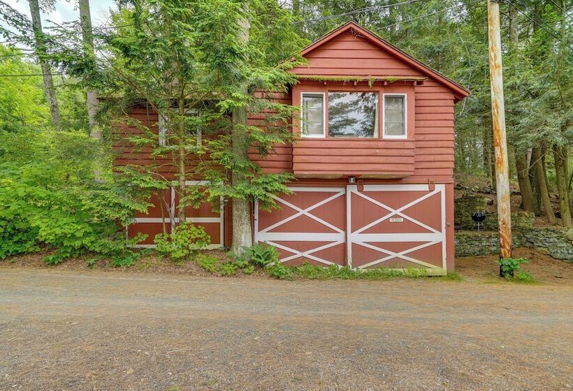 Rustic Berkshires Cottage At Lake Buel W/ Kayaks!