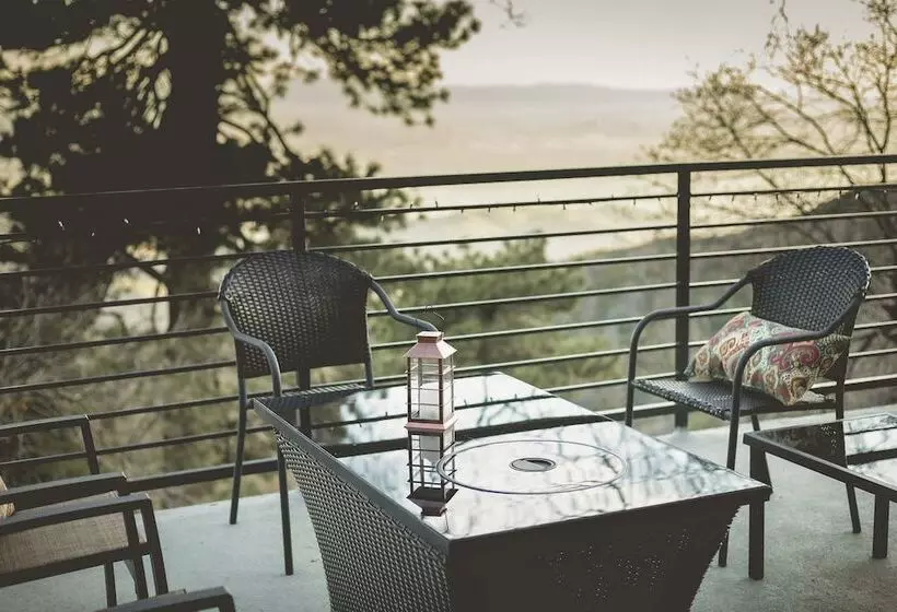 Secluded Home On 1 Acre Lot W/ Unparalleled Views