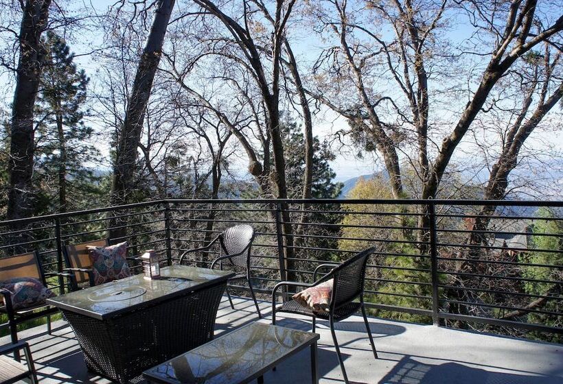Secluded Home On 1 Acre Lot W/ Unparalleled Views