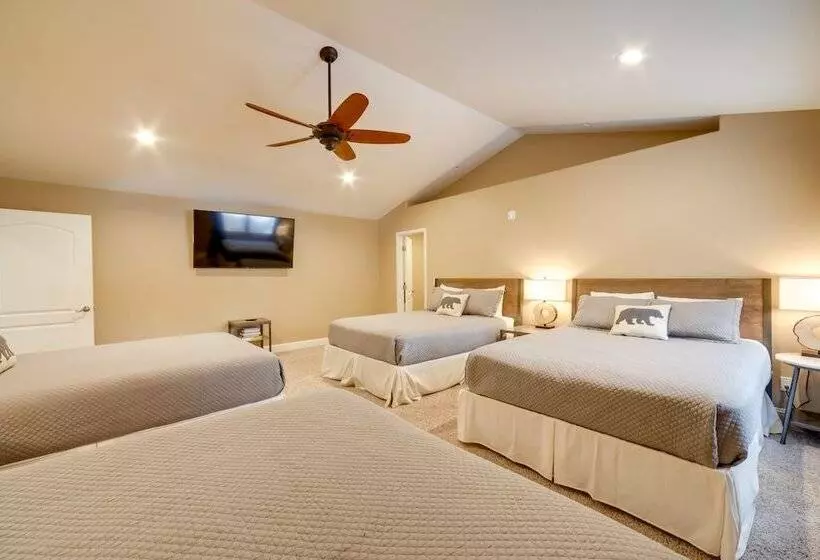 Sleek Reno Lake Tahoe Retreat, 4 Mi To Ski Mt Rose