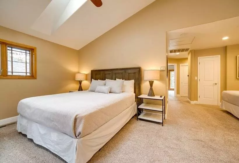 Sleek Reno Lake Tahoe Retreat, 4 Mi To Ski Mt Rose