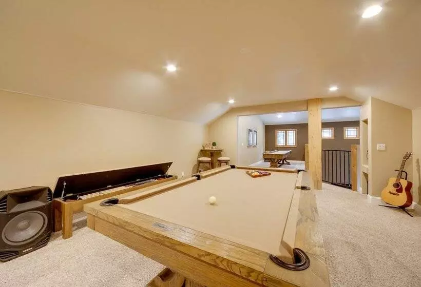 Sleek Reno Lake Tahoe Retreat, 4 Mi To Ski Mt Rose