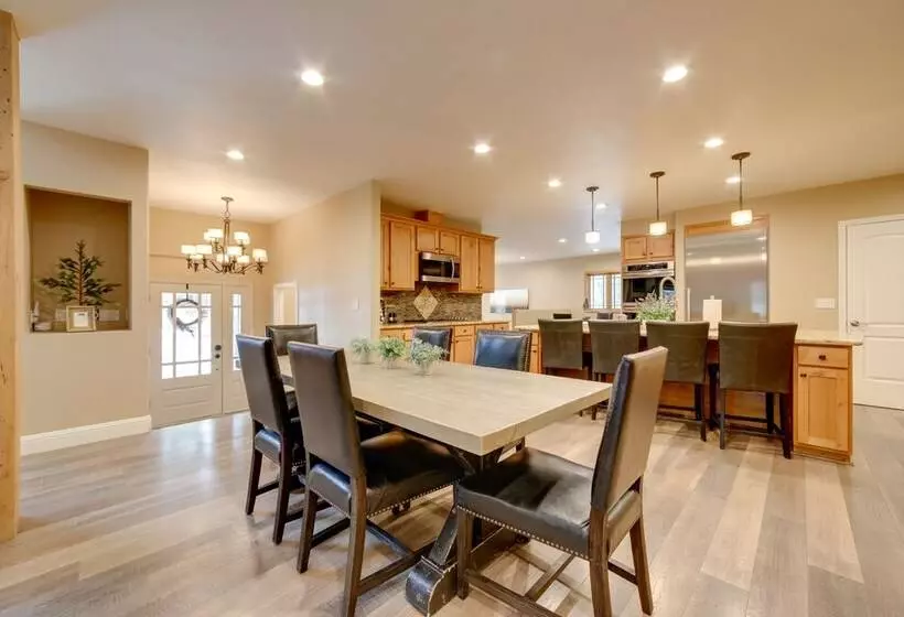 Sleek Reno Lake Tahoe Retreat, 4 Mi To Ski Mt Rose