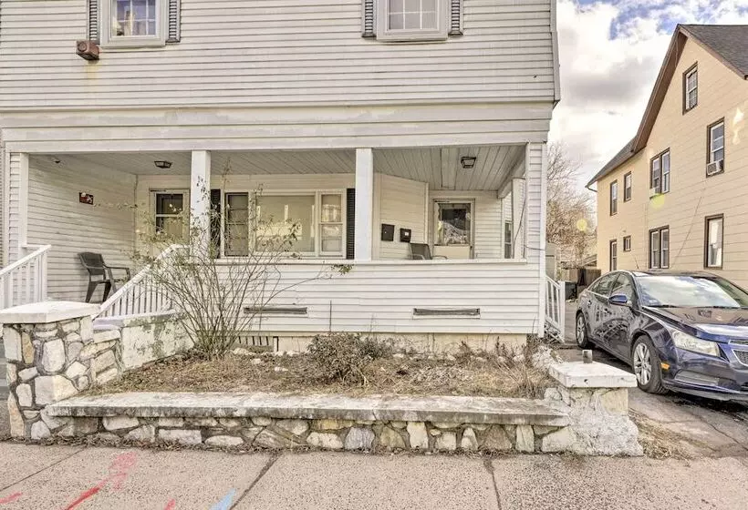 Springfield Vacation Rental: 1 Mi To Downtown