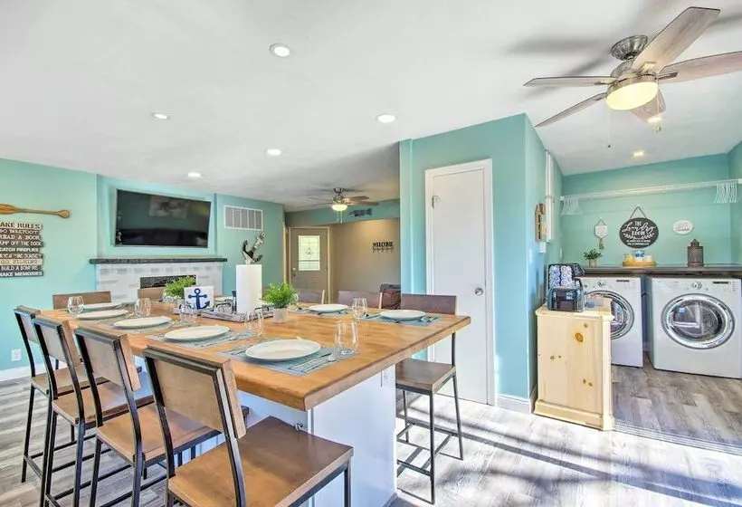 Sunrise Beach Home W/ Boat Dock On The Ozarks