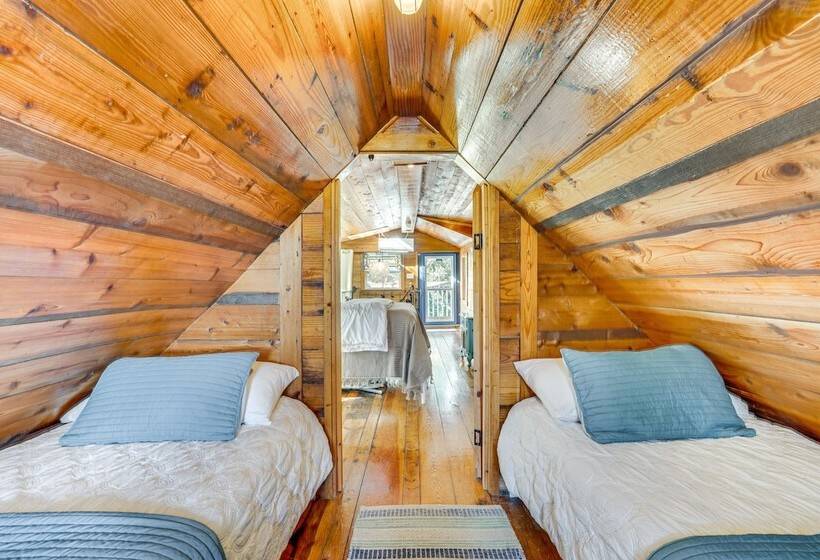 The Bird House Lush Bungalow, Steps From Ocean!