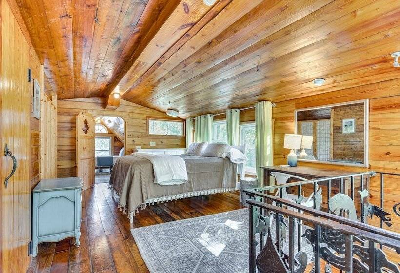 The Bird House Lush Bungalow, Steps From Ocean!